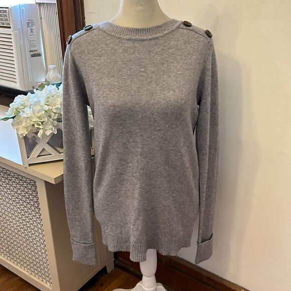 Pink Clover gray long sleeve button shoulder sweater Size S EUC - Picture 2 of 9